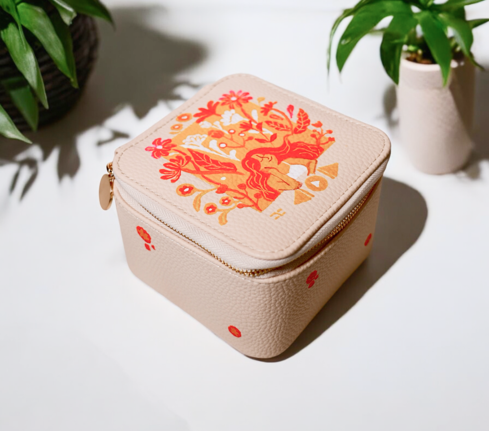 Jewellery Box with Girl Artwork - Dreamy